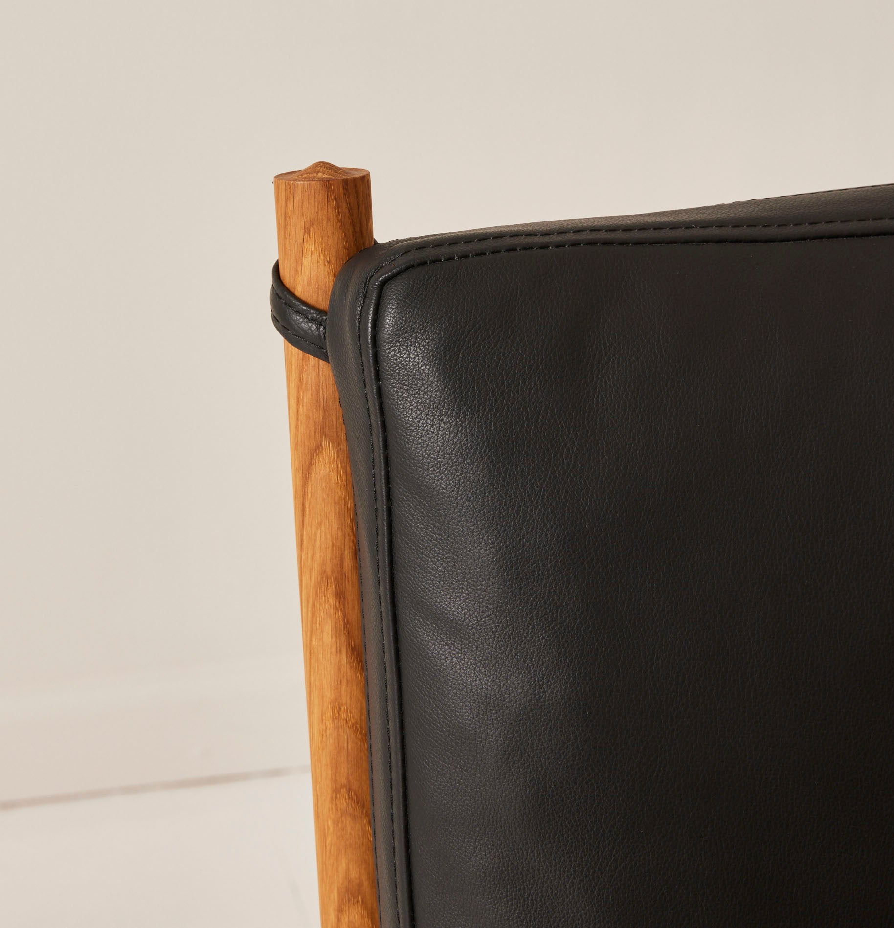 Ole Wanscher OW149  "Colonial" Chair in Oak With Leather Cushions, made by Carl Hansen and Son