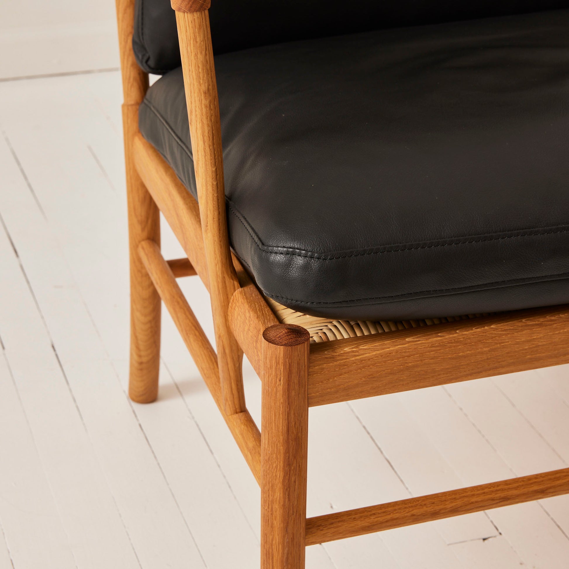 Ole Wanscher OW149  "Colonial" Chair in Oak With Leather Cushions, made by Carl Hansen and Son