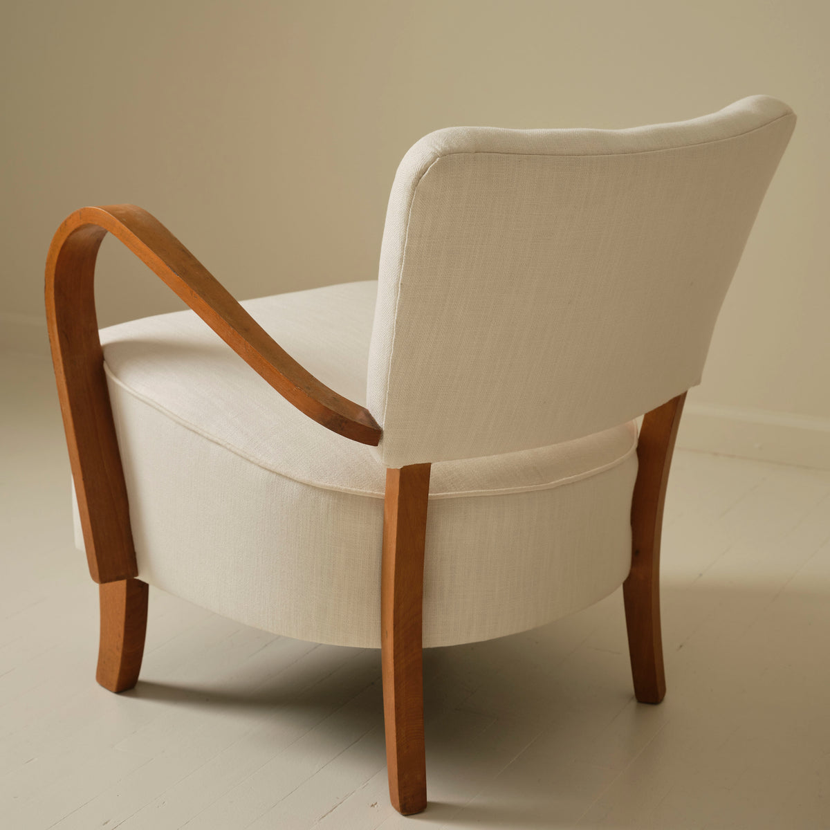 Jindrich Halabala  Bentwood Lounge Chairs, a pair, 1930's.