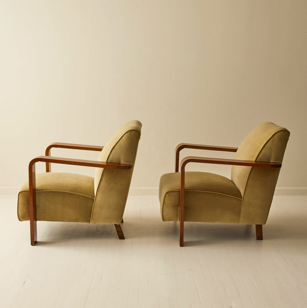 Italian Art Deco Lounge Chairs in Velvet, a pair, 1930's.