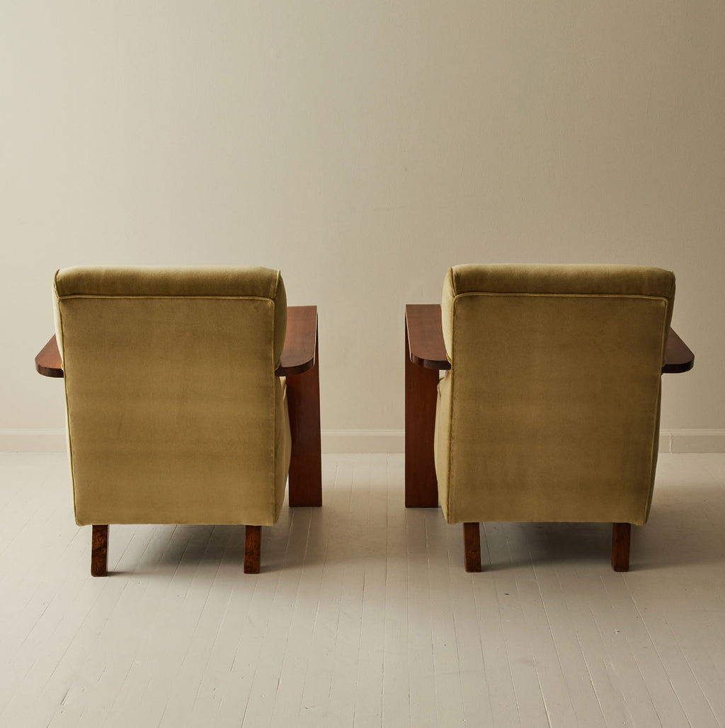 Italian Art Deco Lounge Chairs in Velvet, a pair, 1930's.