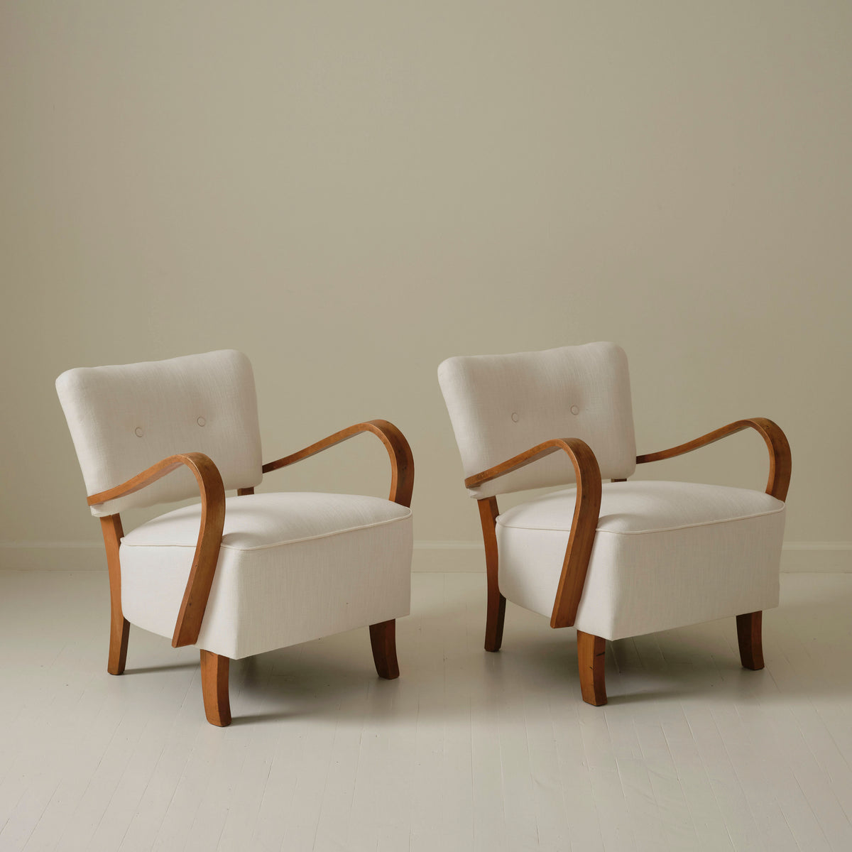 Jindrich Halabala  Bentwood Lounge Chairs, a pair, 1930's.