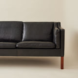 Borge Mogensen, Model 2213 Black Leather Sofa, Manufactured by Fredericia Stolefabrik