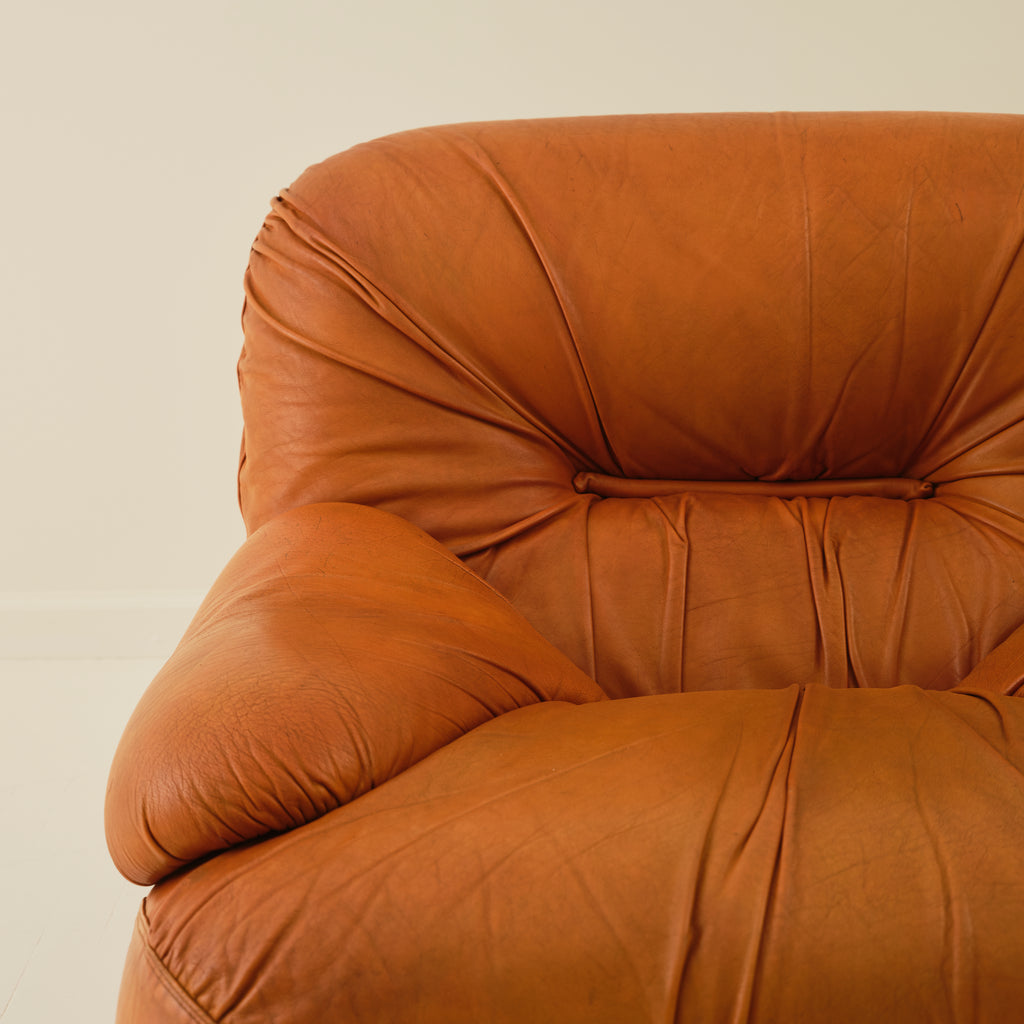 Claudio Vagnoni “Malù” Italian Post Modern Leather Armchairs, a Pair, 1970s