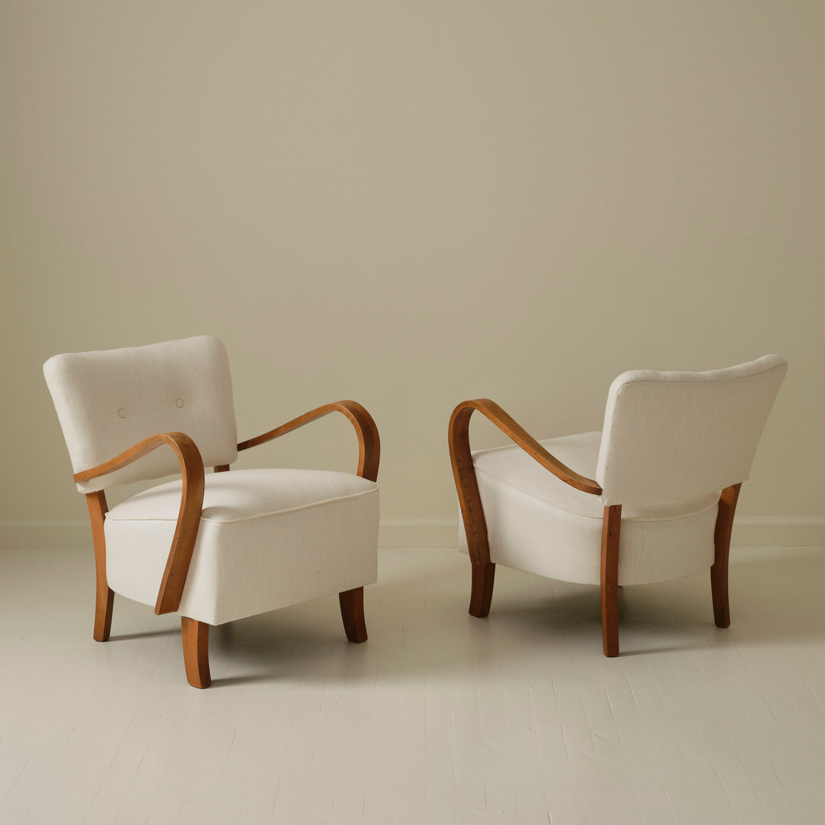 Jindrich Halabala  Bentwood Lounge Chairs, a pair, 1930's.