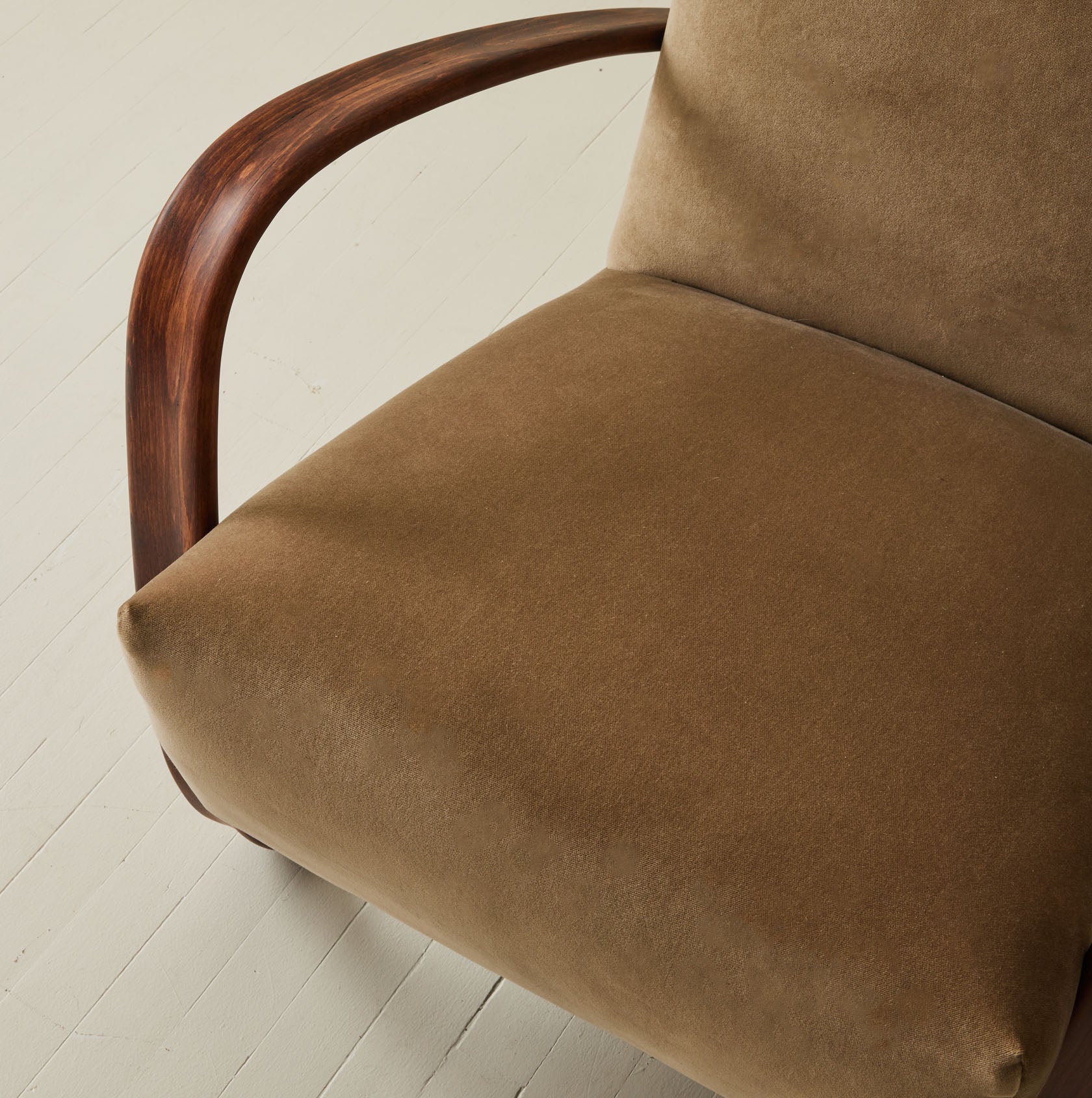 Jindrich Halabala "HR269" Bentwood Chairs, a pair, 1930's.