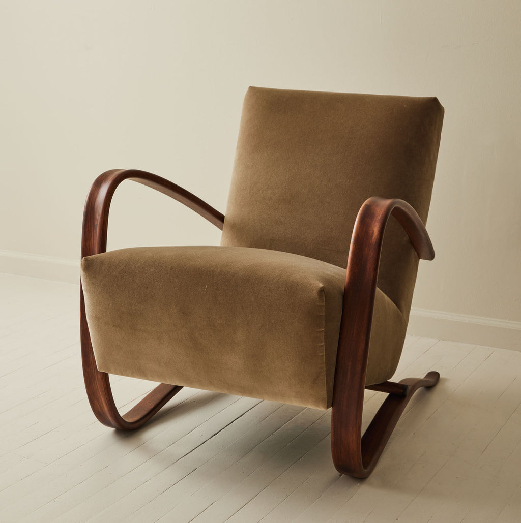 Jindrich Halabala "HR269" Bentwood Chairs, a pair, 1930's.
