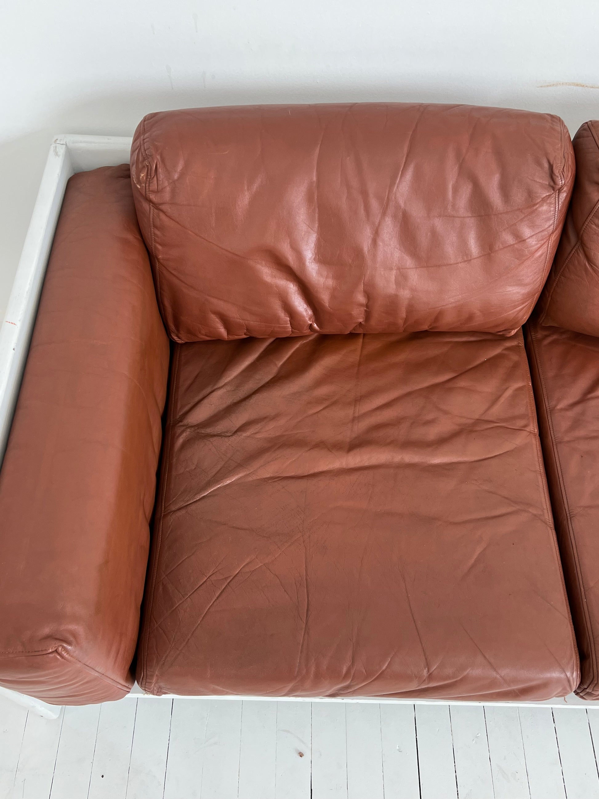 SOLD Mid-Century "Bastiano" Leather and Beech Sofa by Tobia Scarpa, Italy 1962
