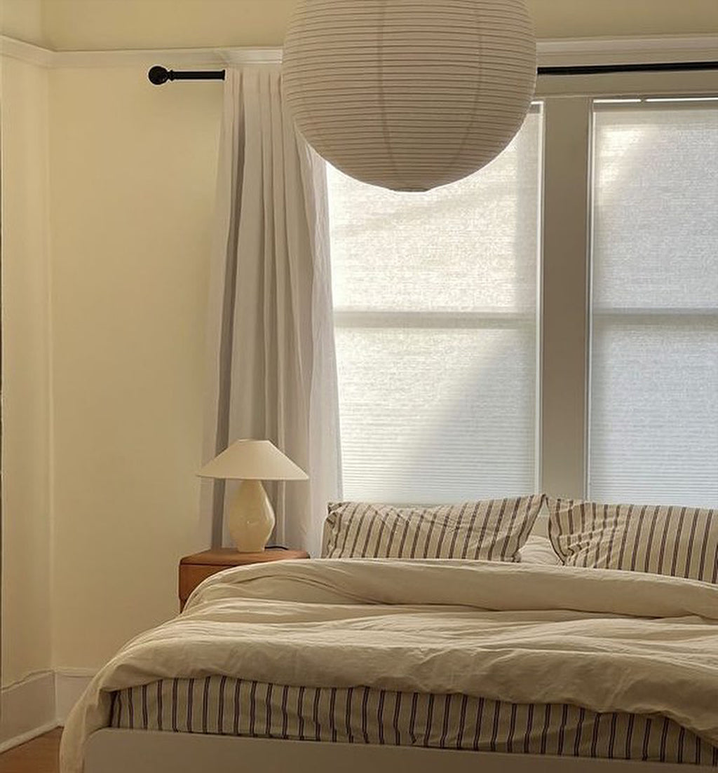 Beige Conical Glass Table Lamp by Los Objetos Decorativos