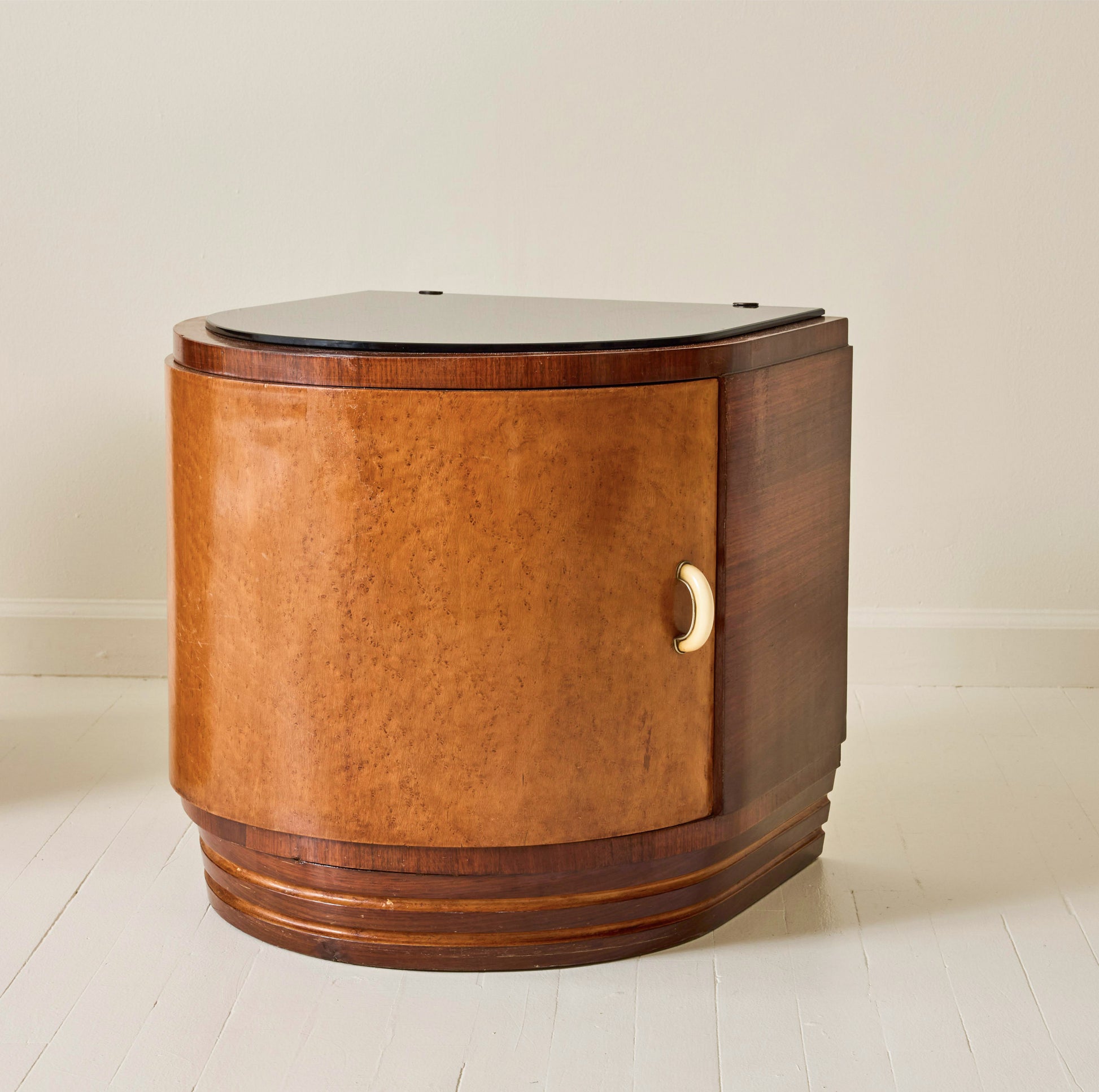 Italian Art Deco Bedside Tables, a pair, 1940s