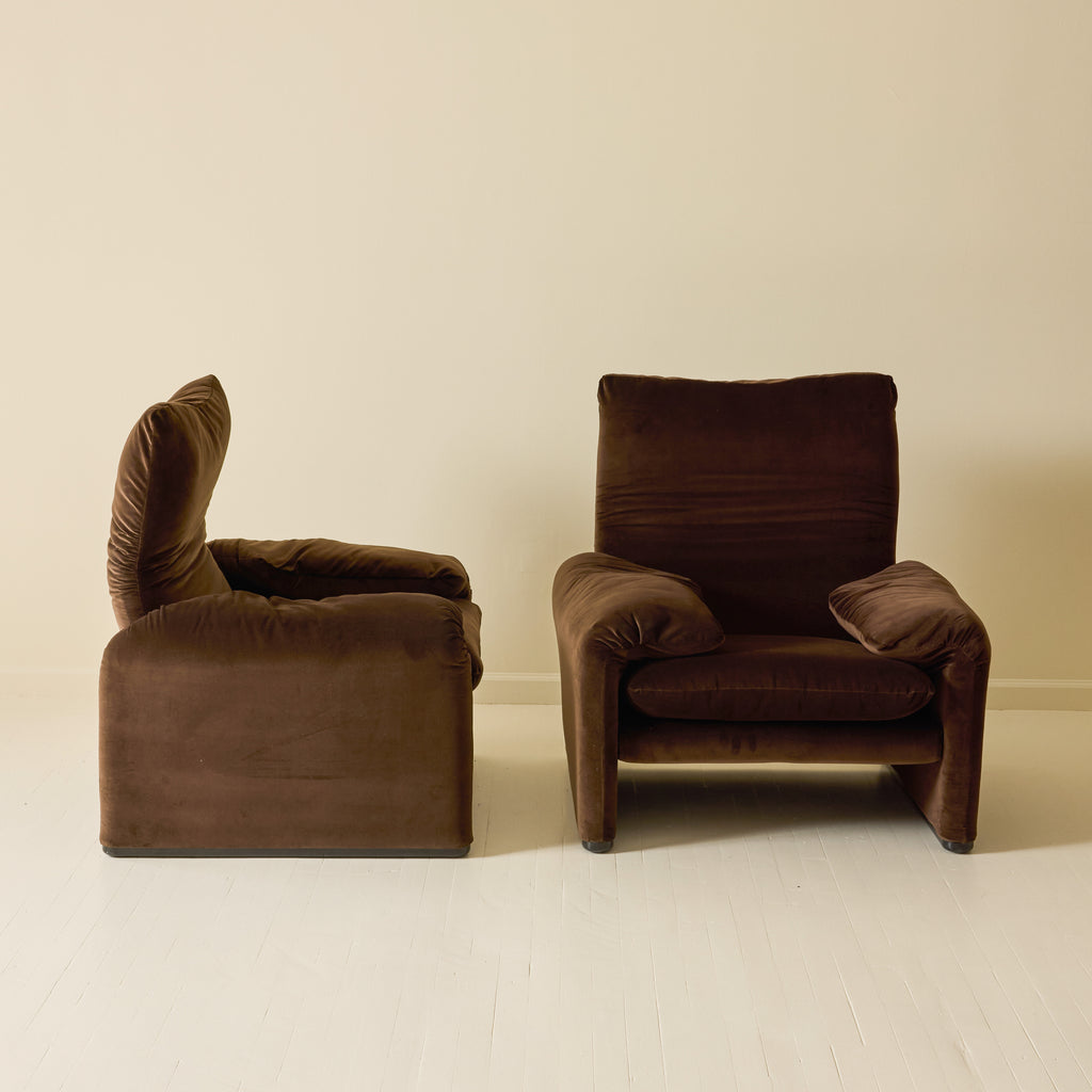 Vico Magistretti "Maralunga" Chair in Velvet, Cassina, a pair, 1970s