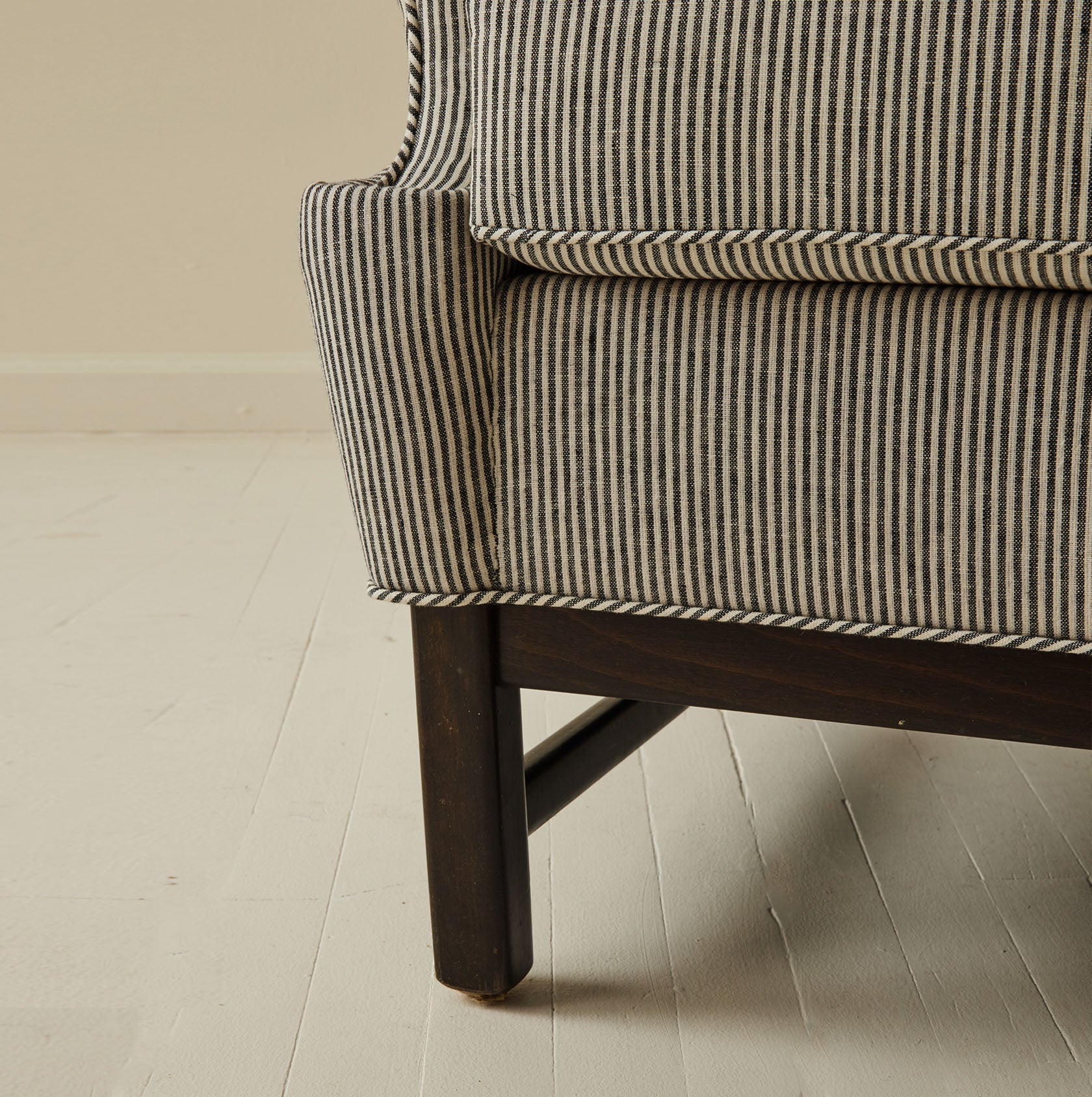 Svenskt Tenn 3543 "Oxford" Ear Flap Armchair, Ragnar Helsén, 1960's.