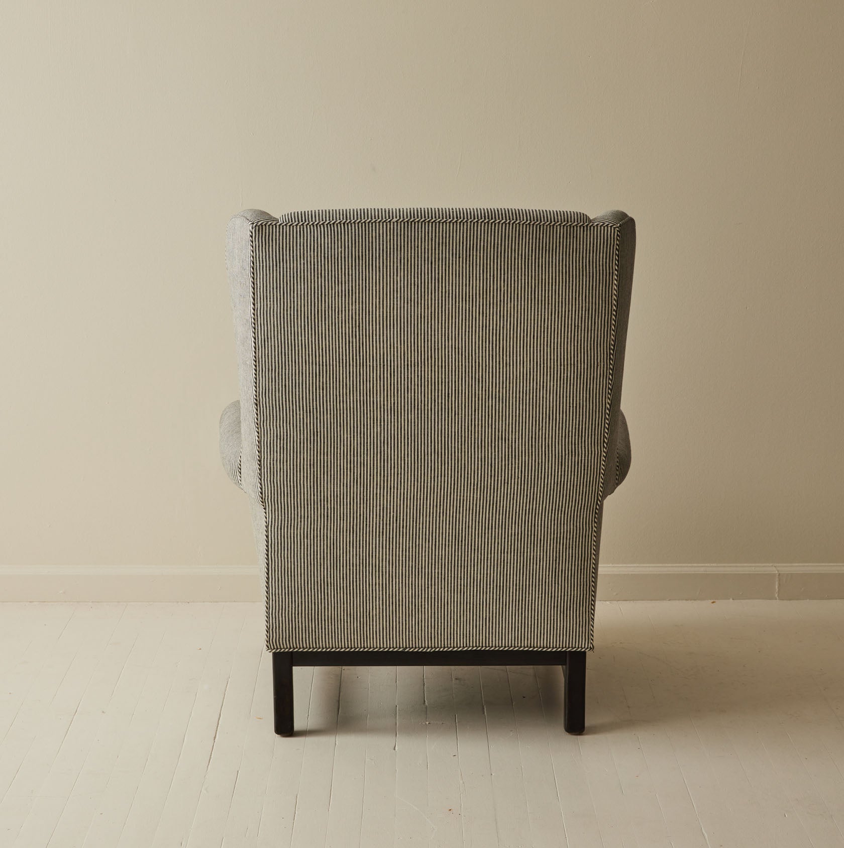 Svenskt Tenn 3543 "Oxford" Ear Flap Armchair, Ragnar Helsén, 1960's.
