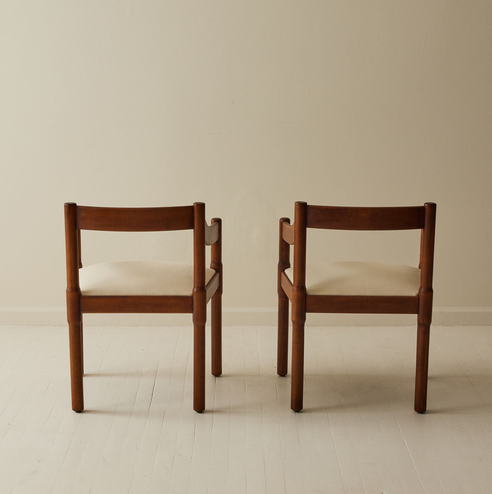 Vico Magistretti "Carimate" Chairs, 1960's, a pair