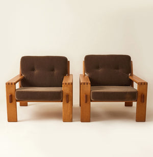 Esko Pajamies Oak "Bonanza" Lounge Chairs with Mohair Cushions, 1960s, a Pair