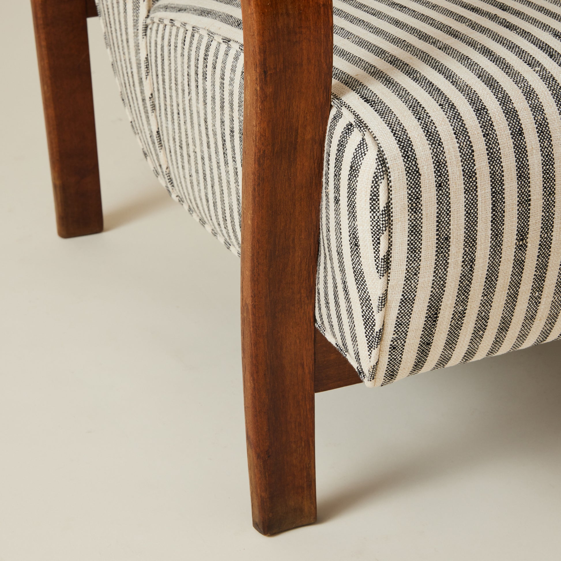 Jindrich Halabala Bentwood Lounge chair, Striped fabric, 1930's