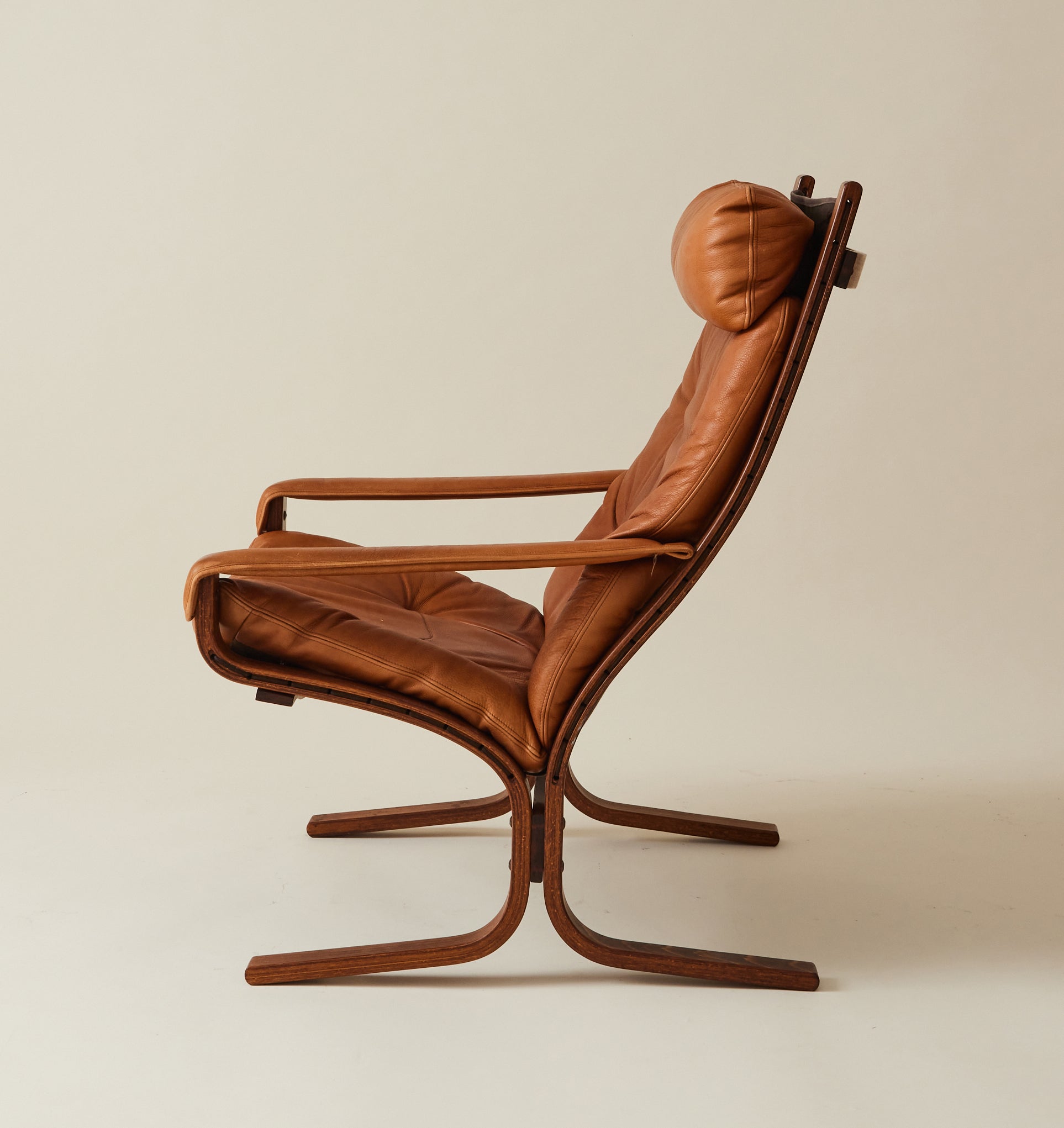Ingmar Relling for Westnofa Norway, "Siesta" Bentwood and Leather Chair, 1970s