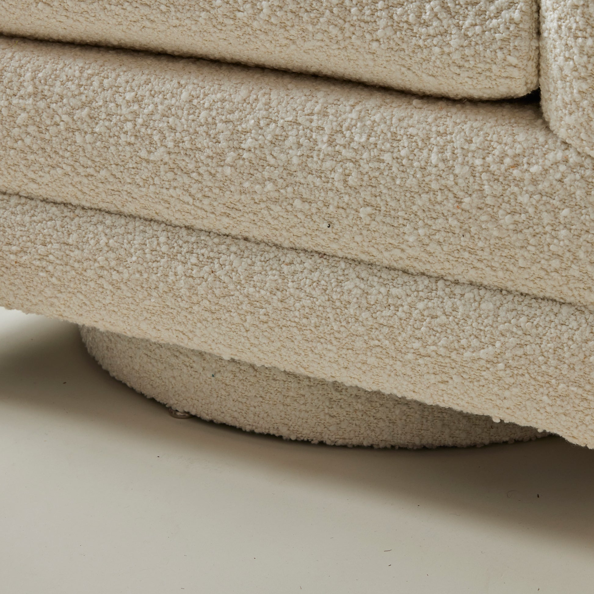 Mid Century Ivory Boucle Swivel Chairs in the style of Milo Baughman, a pair