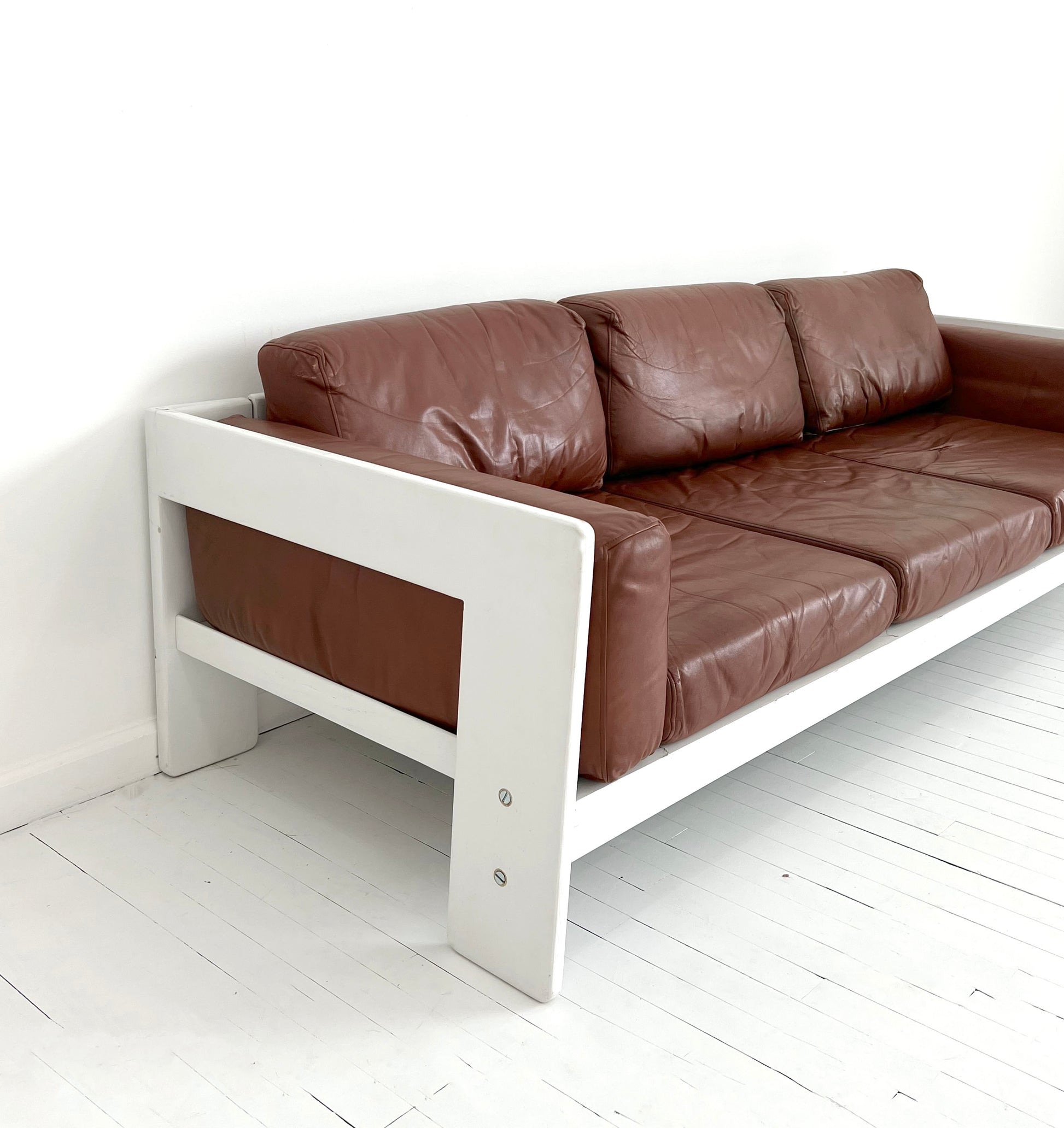 SOLD Mid-Century "Bastiano" Leather and Beech Sofa by Tobia Scarpa, Italy 1962