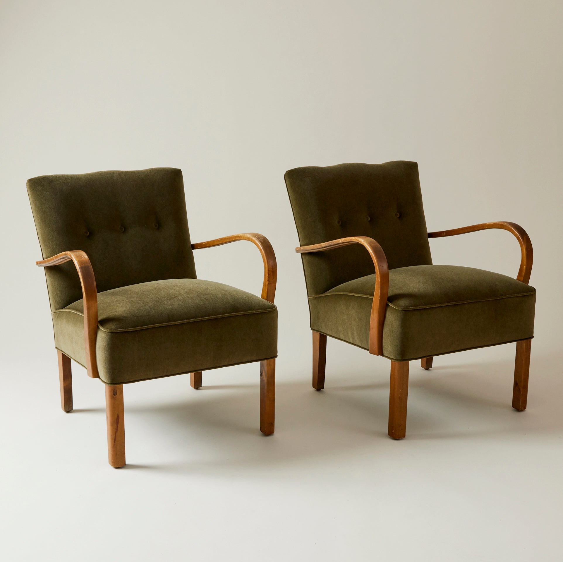 Swedish Modern Easy Chairs With Curved Beach Arms, Upholstered in Velvet, 1940s - Set of 2