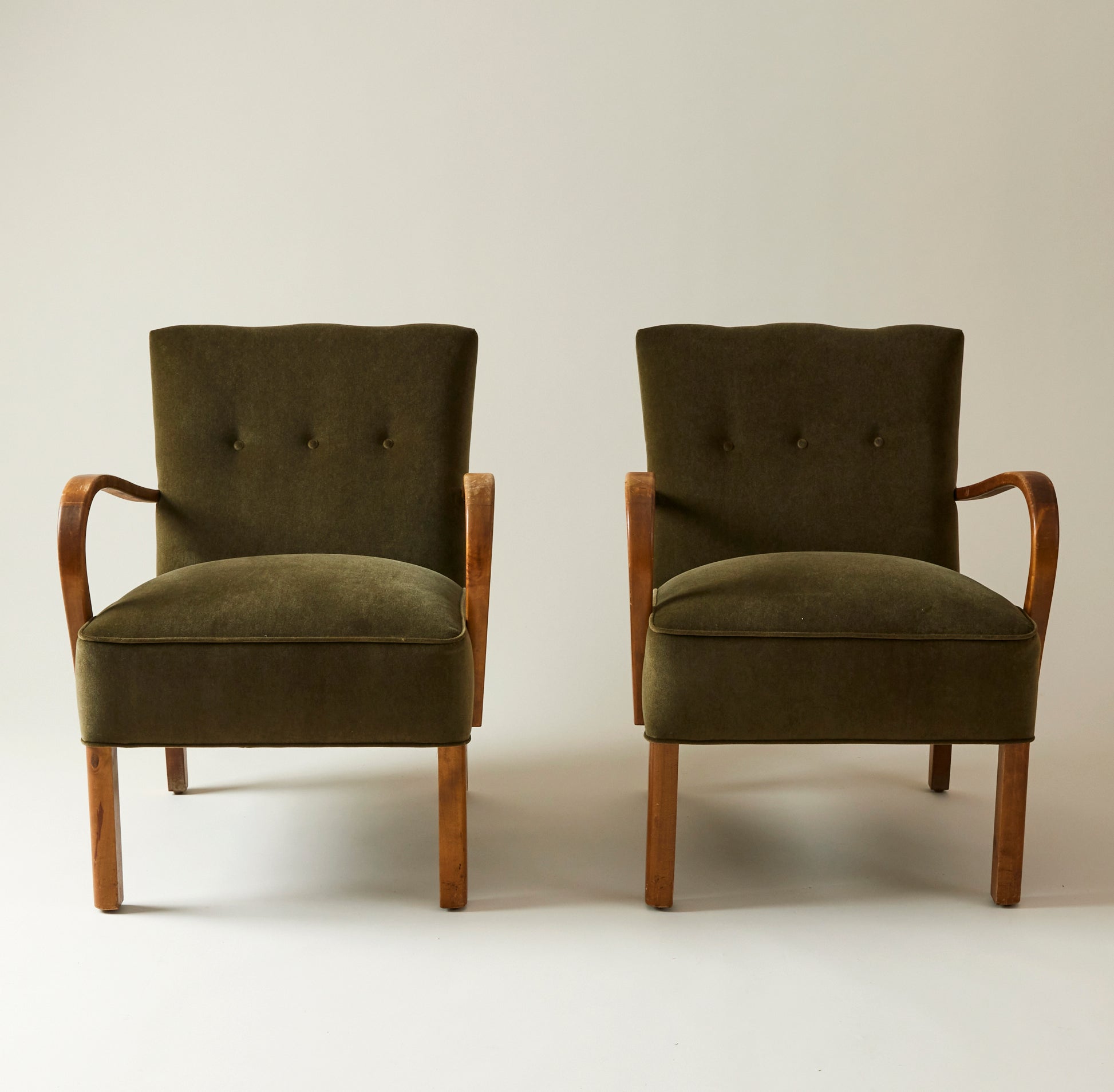 Swedish Modern Easy Chairs With Curved Beach Arms, Upholstered in Velvet, 1940s - Set of 2