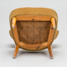 Load image into Gallery viewer, SOLD 1940&#39;s velvet armchair
