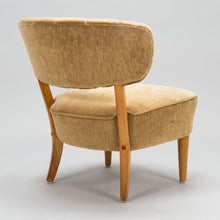 Load image into Gallery viewer, SOLD 1940&#39;s velvet armchair
