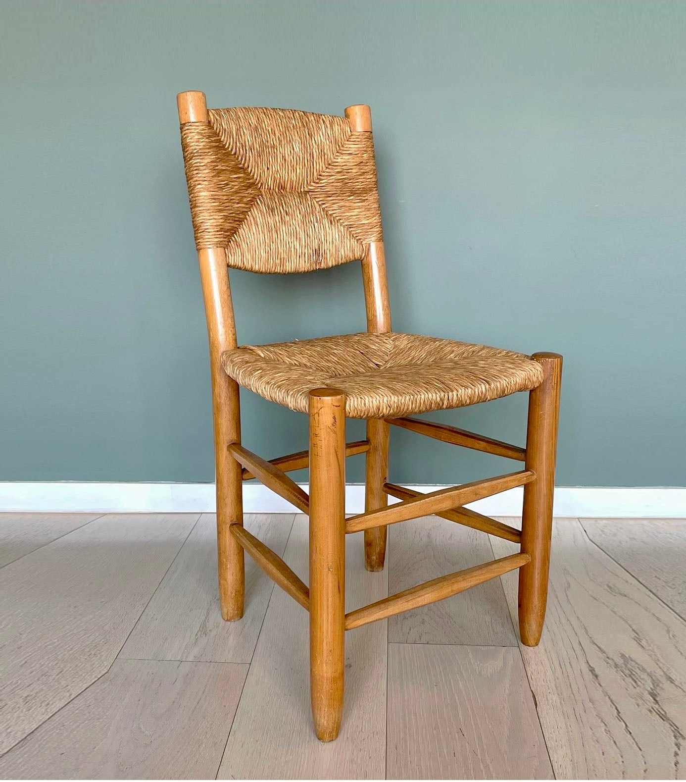 PERRIAND CHAIR Nº 19 charlotte Perriand Style 